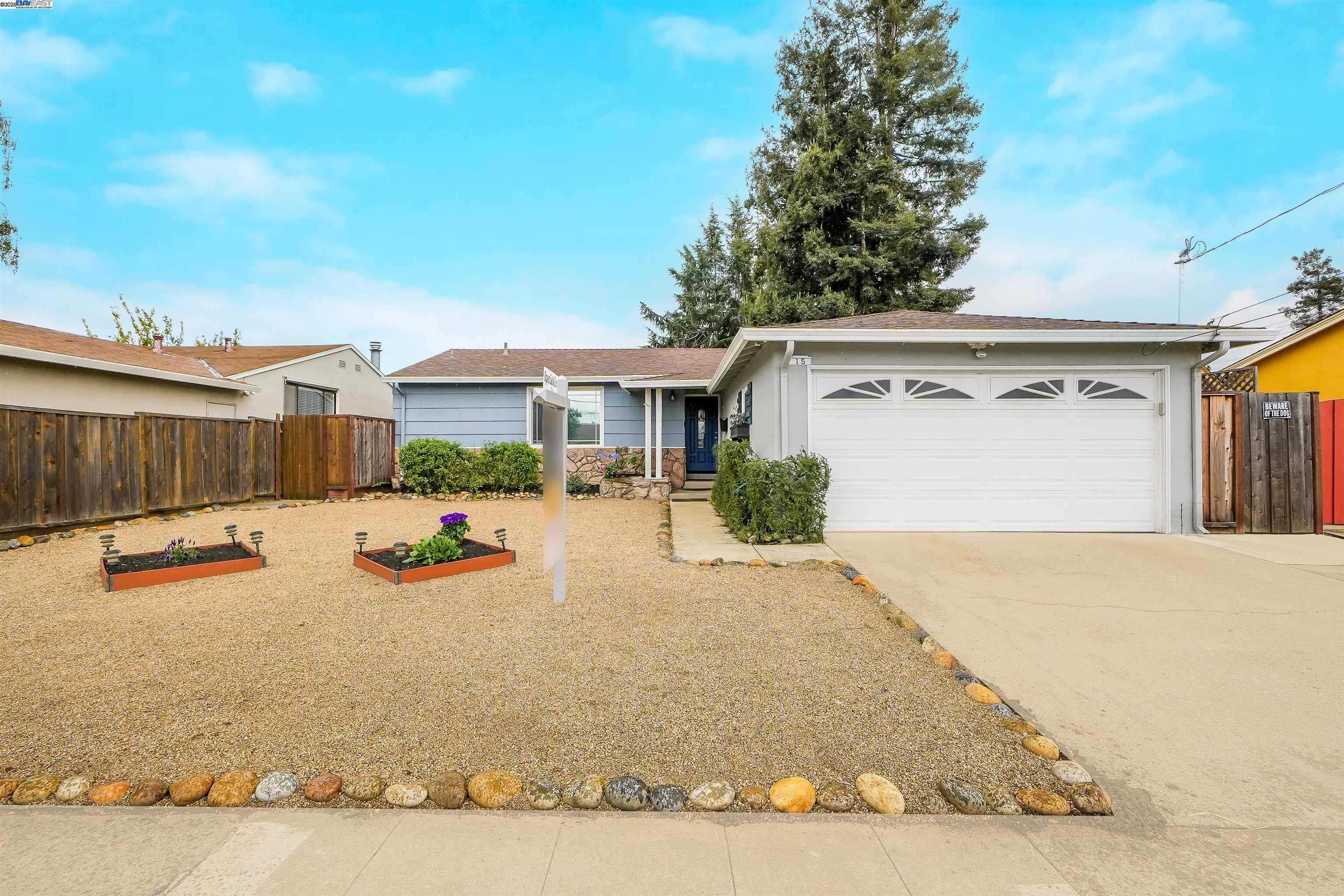 Neighborhood Neighborhood-44