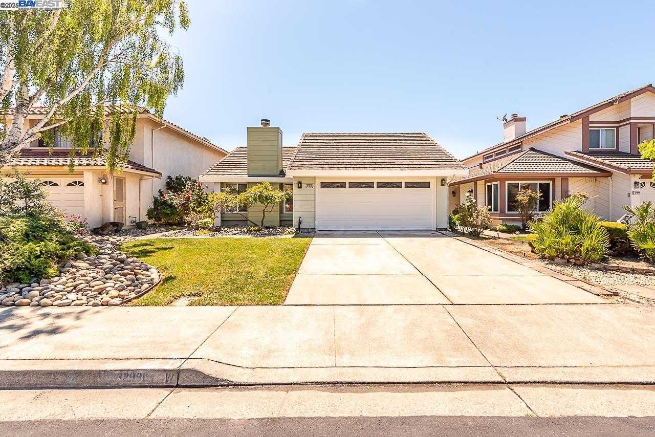 Neighborhood Neighborhood-15