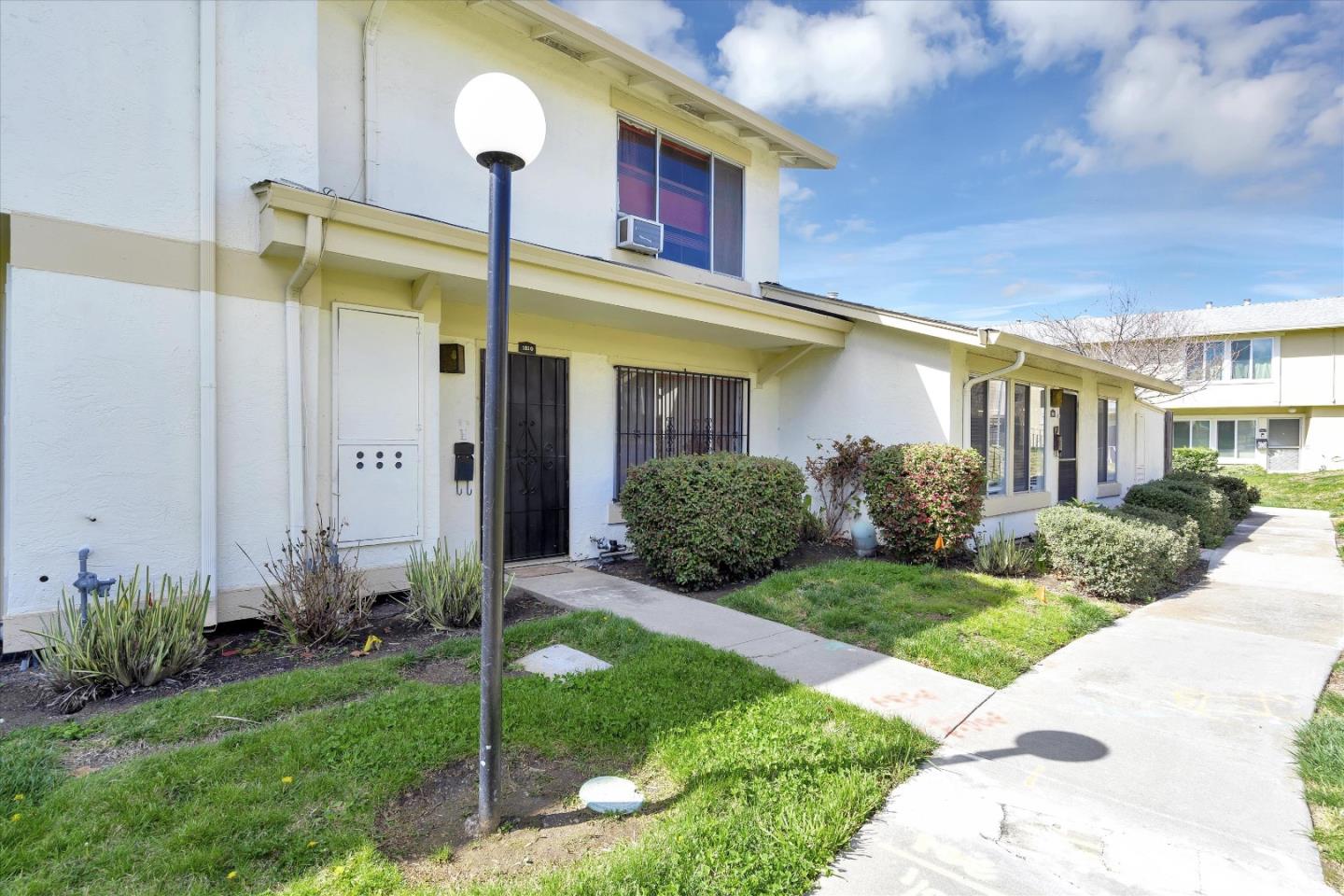 Neighborhood Neighborhood-27