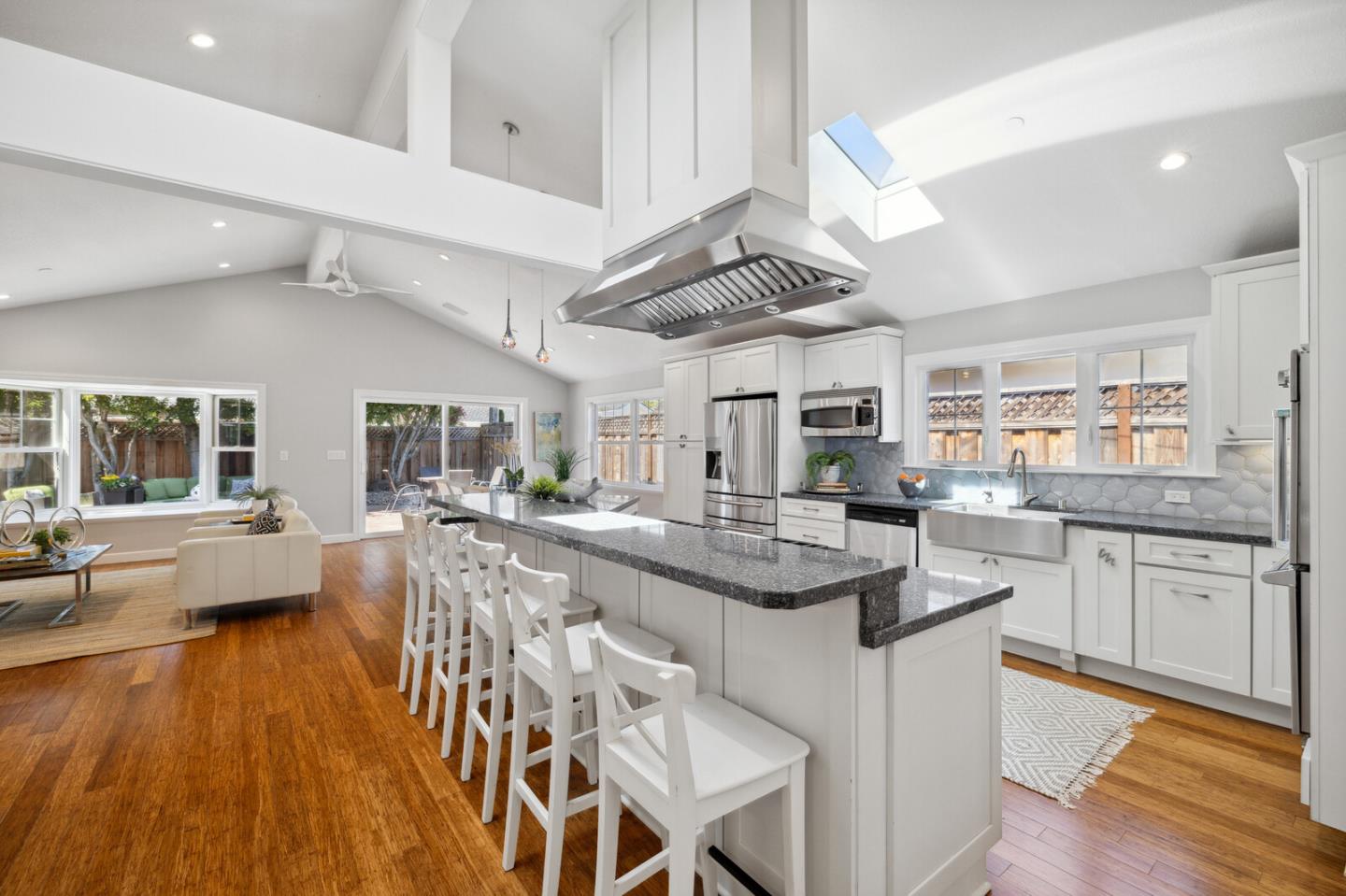 Neighborhood Neighborhood-44