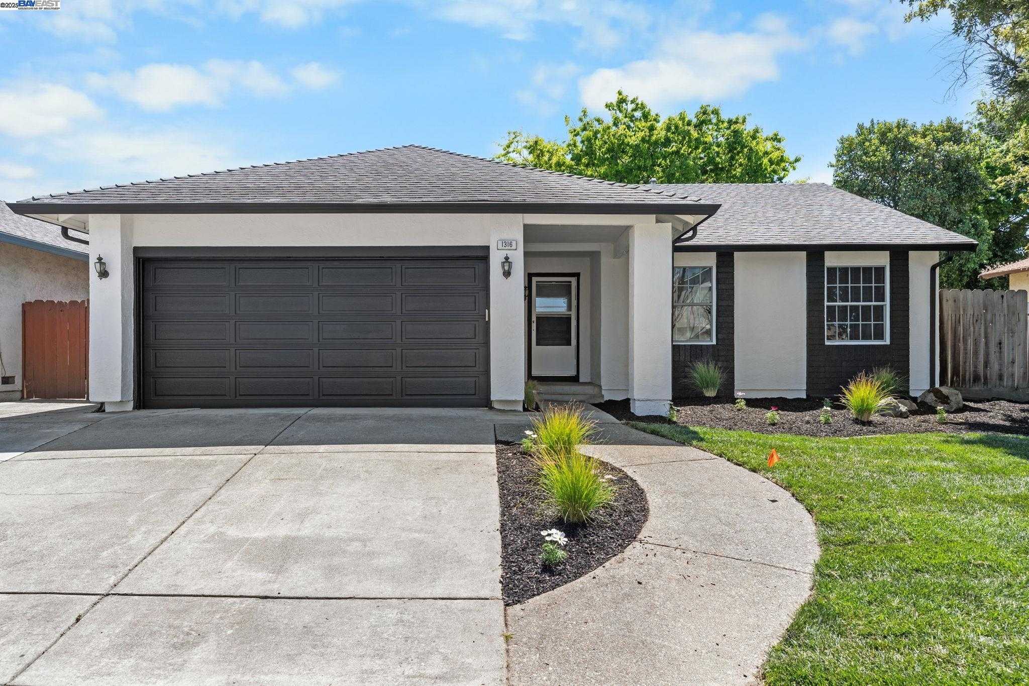 Neighborhood Neighborhood-15