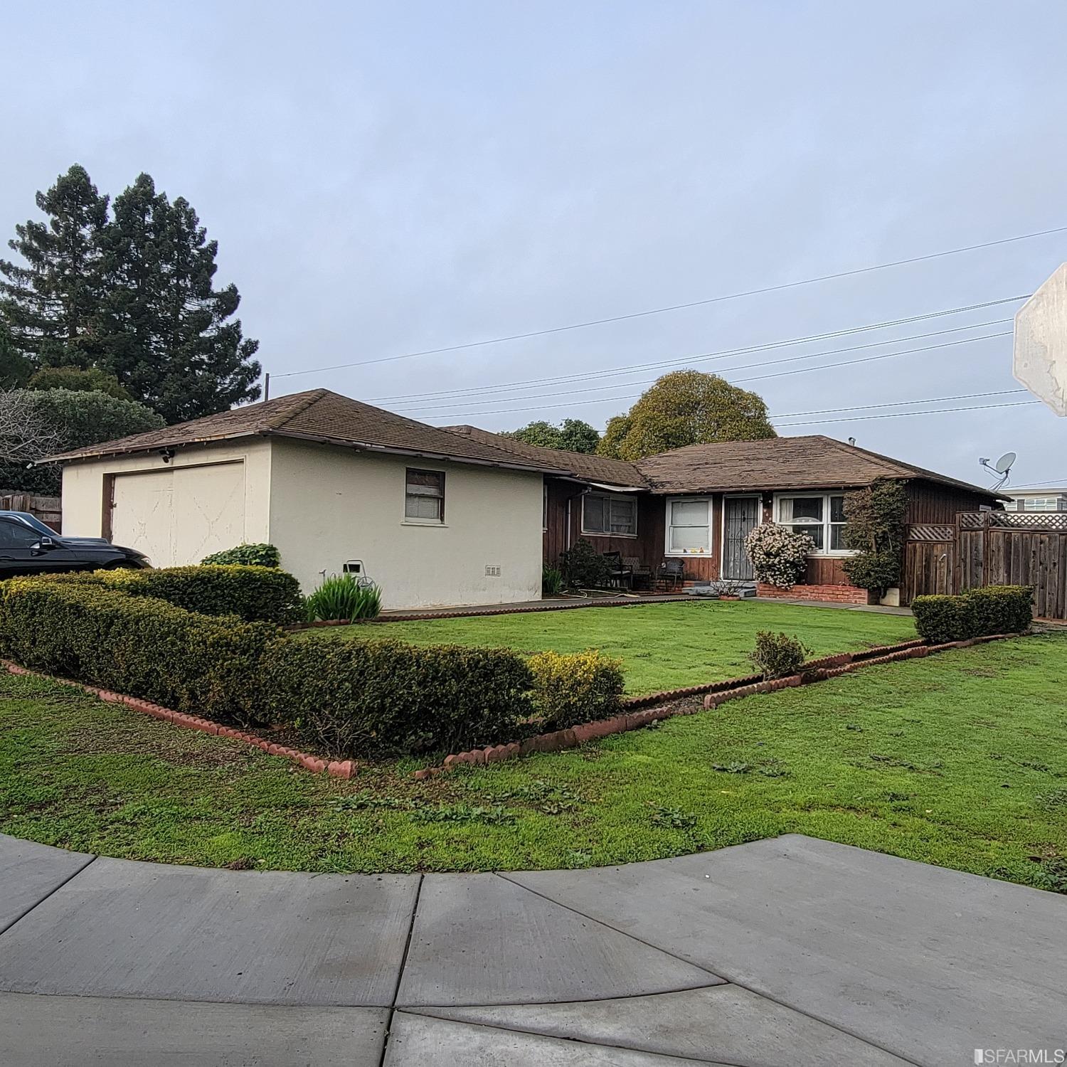 Neighborhood Neighborhood-5