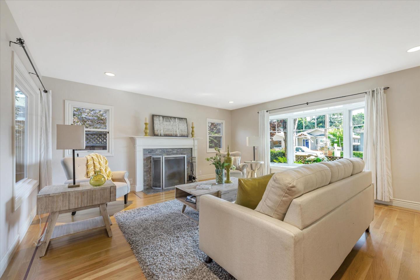 Neighborhood Neighborhood-90