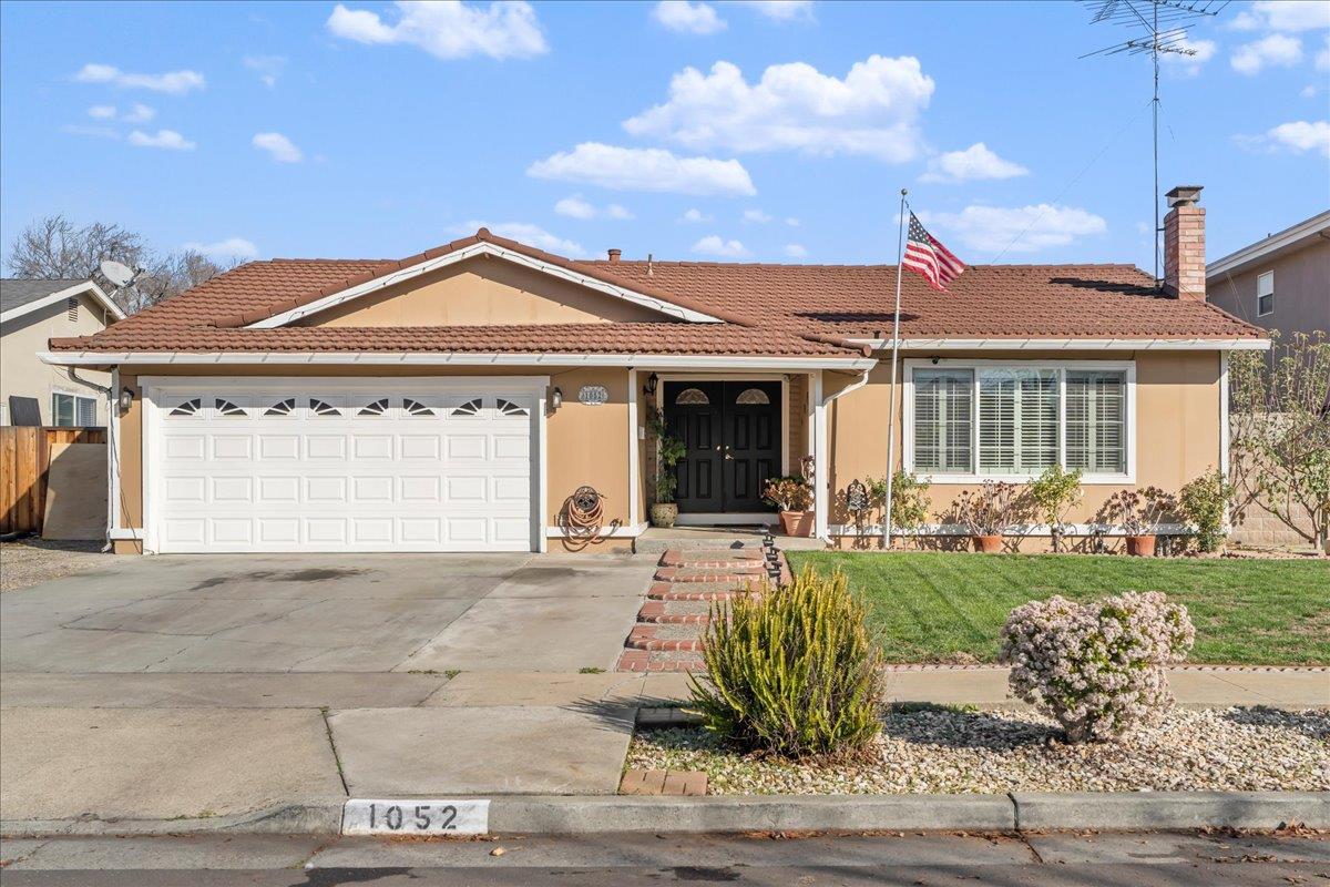 Neighborhood Neighborhood-13