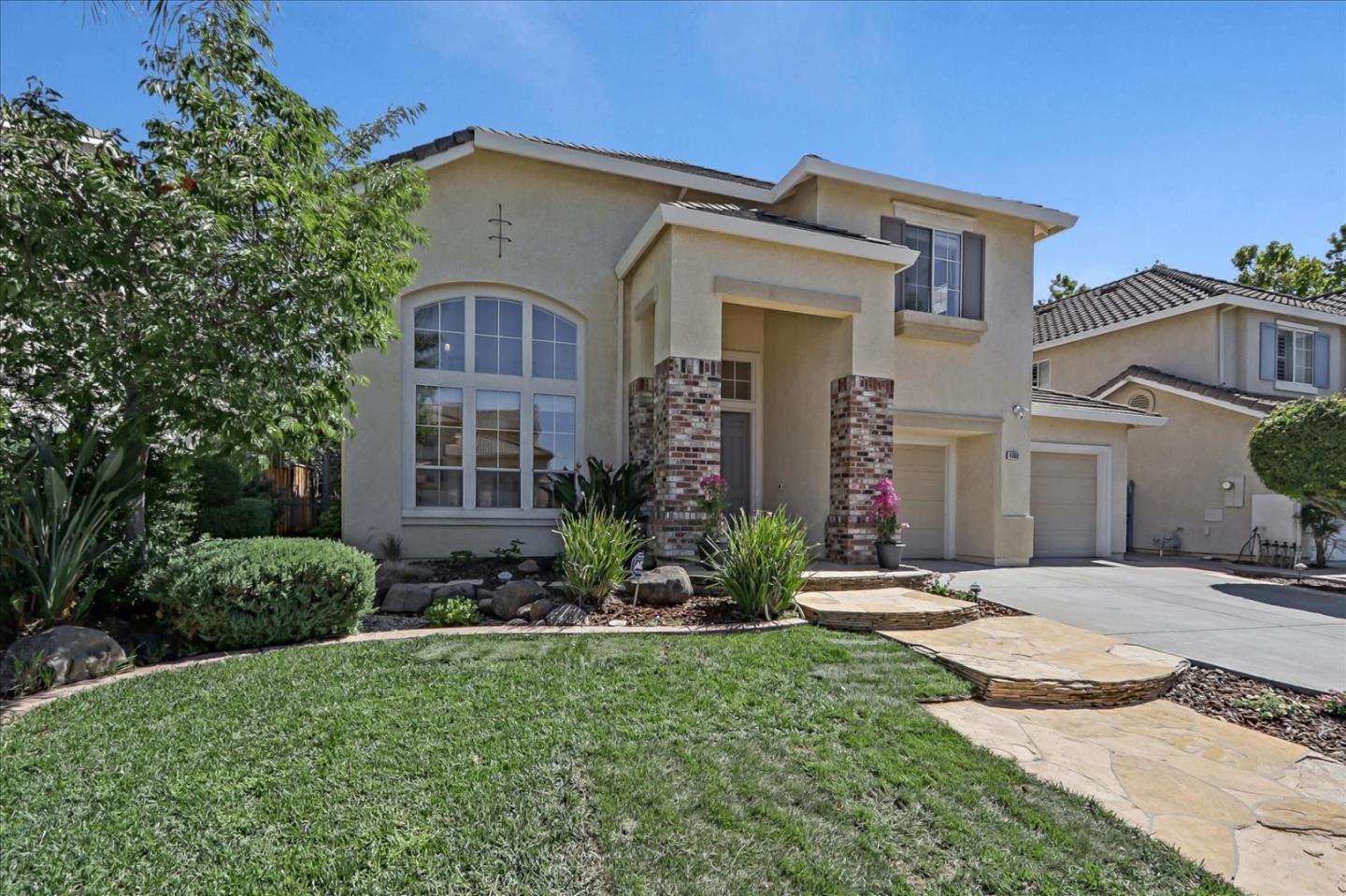 Neighborhood Neighborhood-1