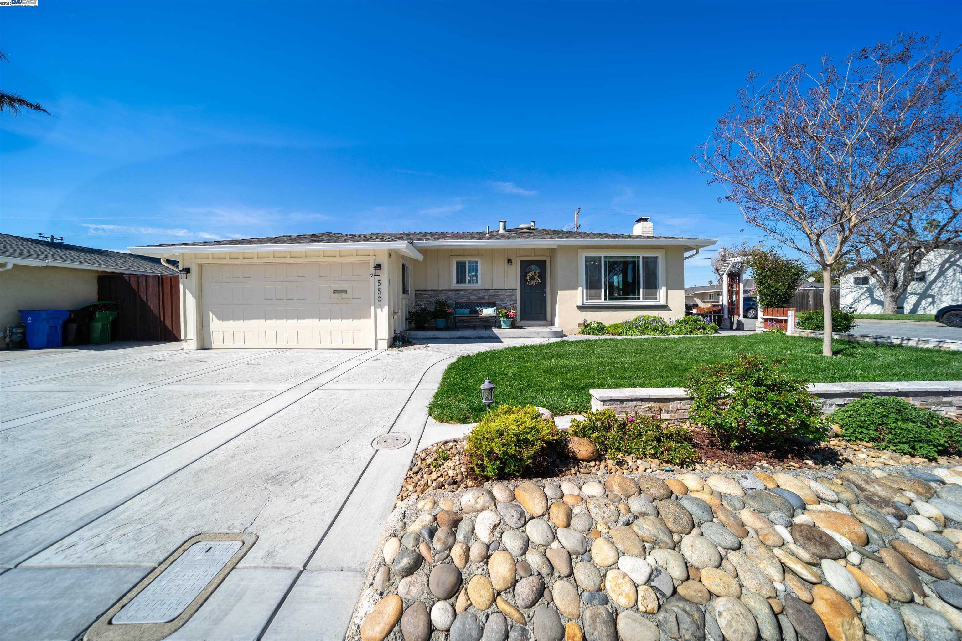 Neighborhood Neighborhood-9