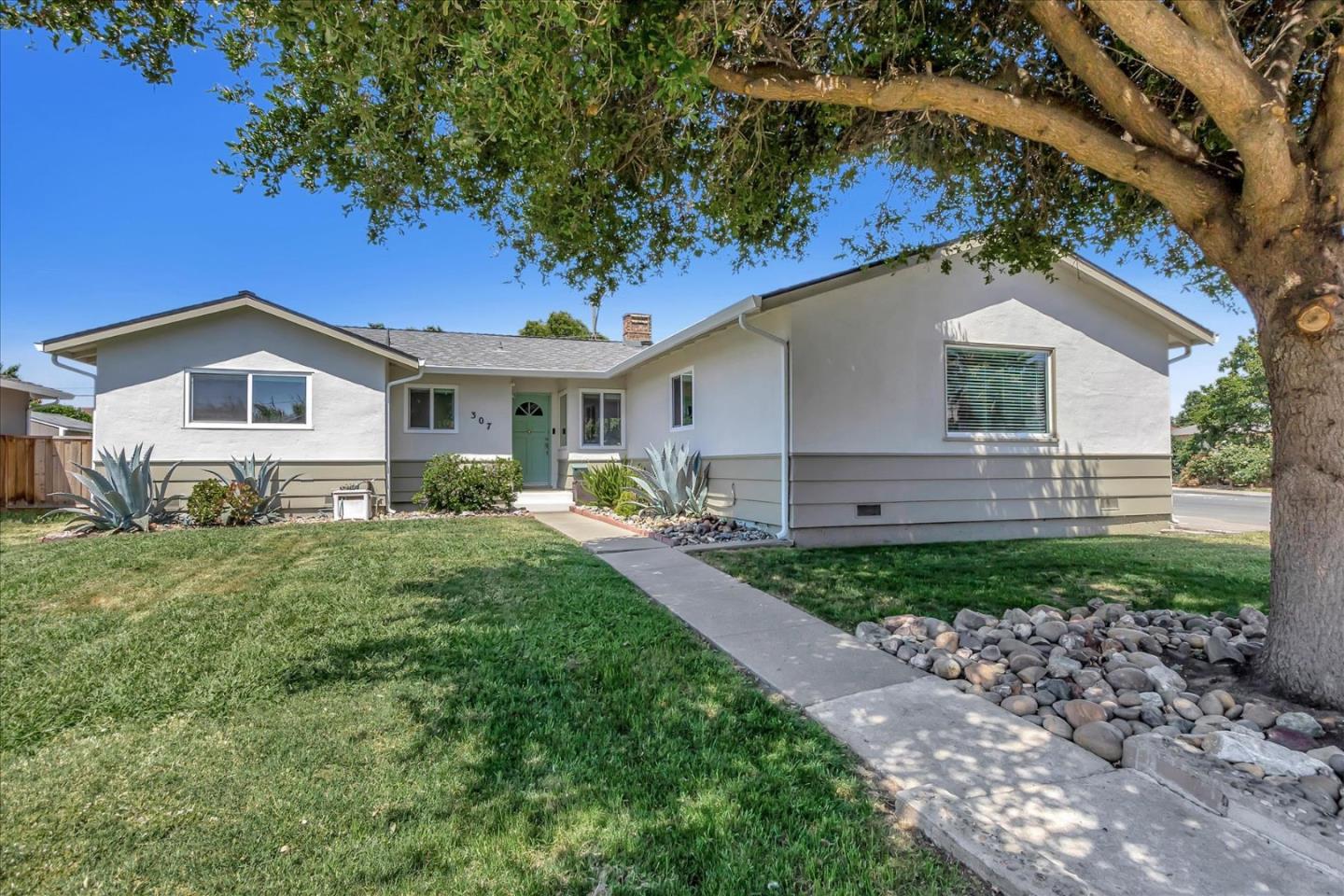 Neighborhood Neighborhood-35