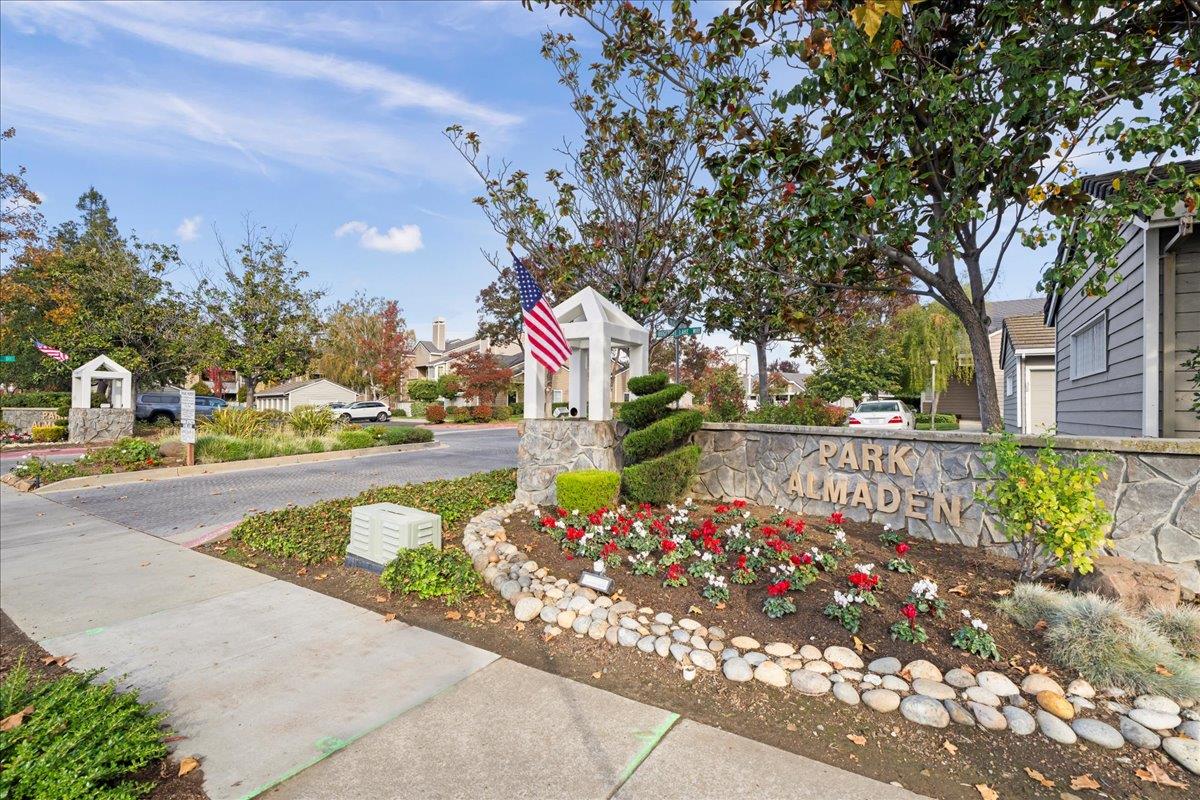 Neighborhood Neighborhood-13