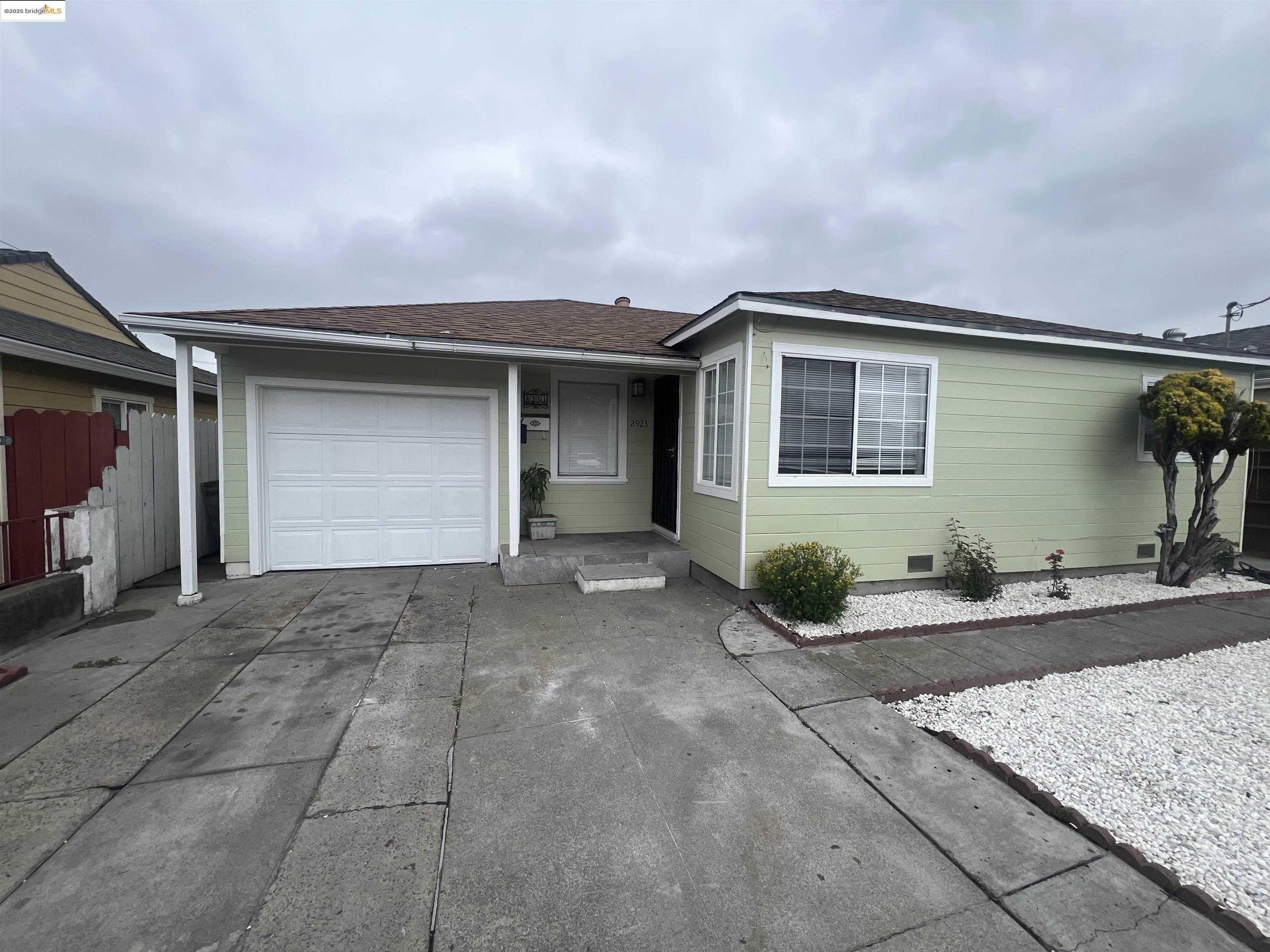 Neighborhood Neighborhood-12