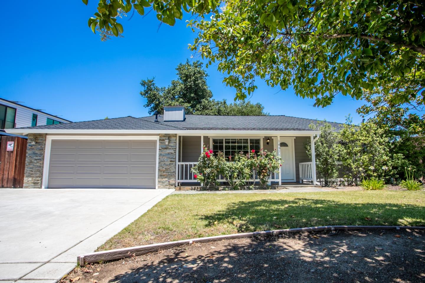 Neighborhood Neighborhood-18