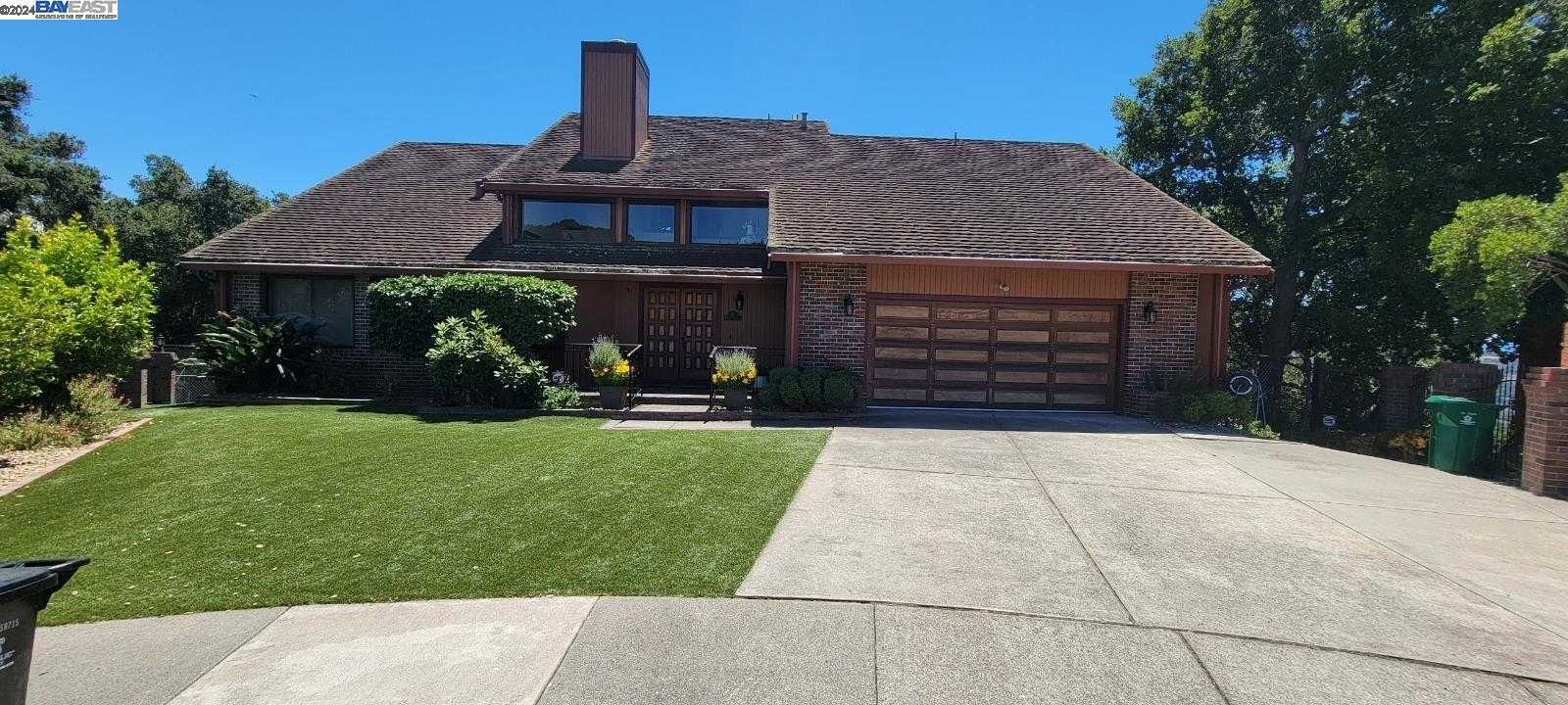 Neighborhood Neighborhood-4