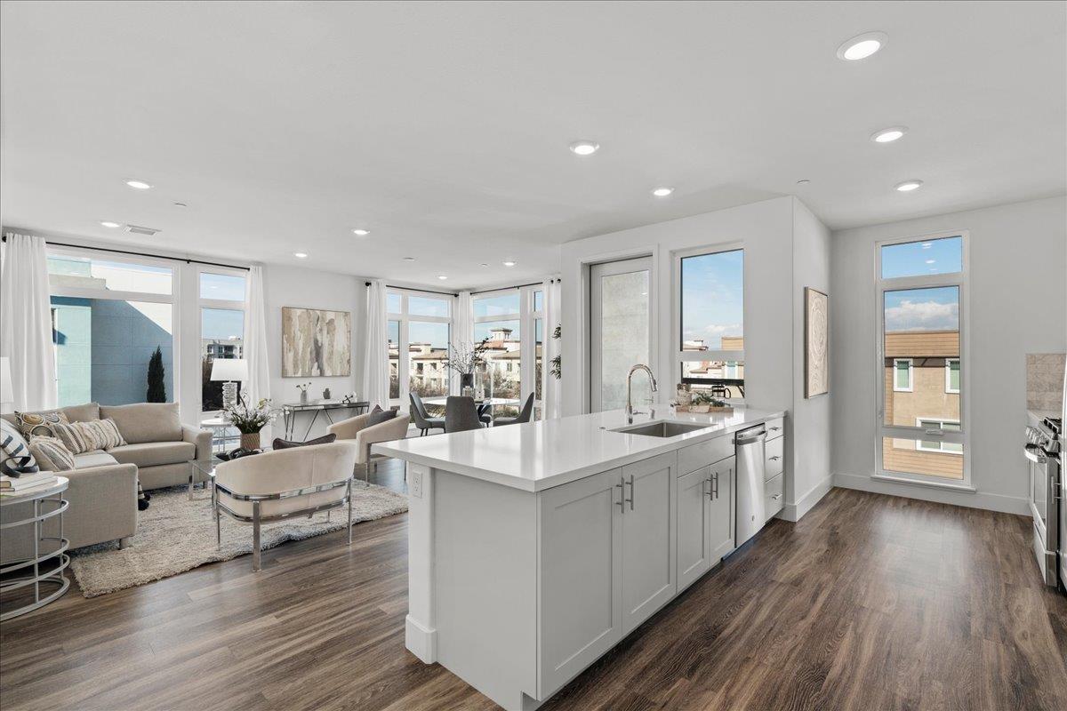 Neighborhood Neighborhood-95