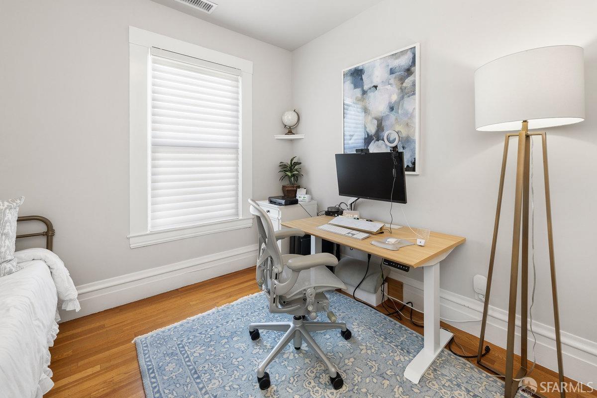 Neighborhood Neighborhood-19