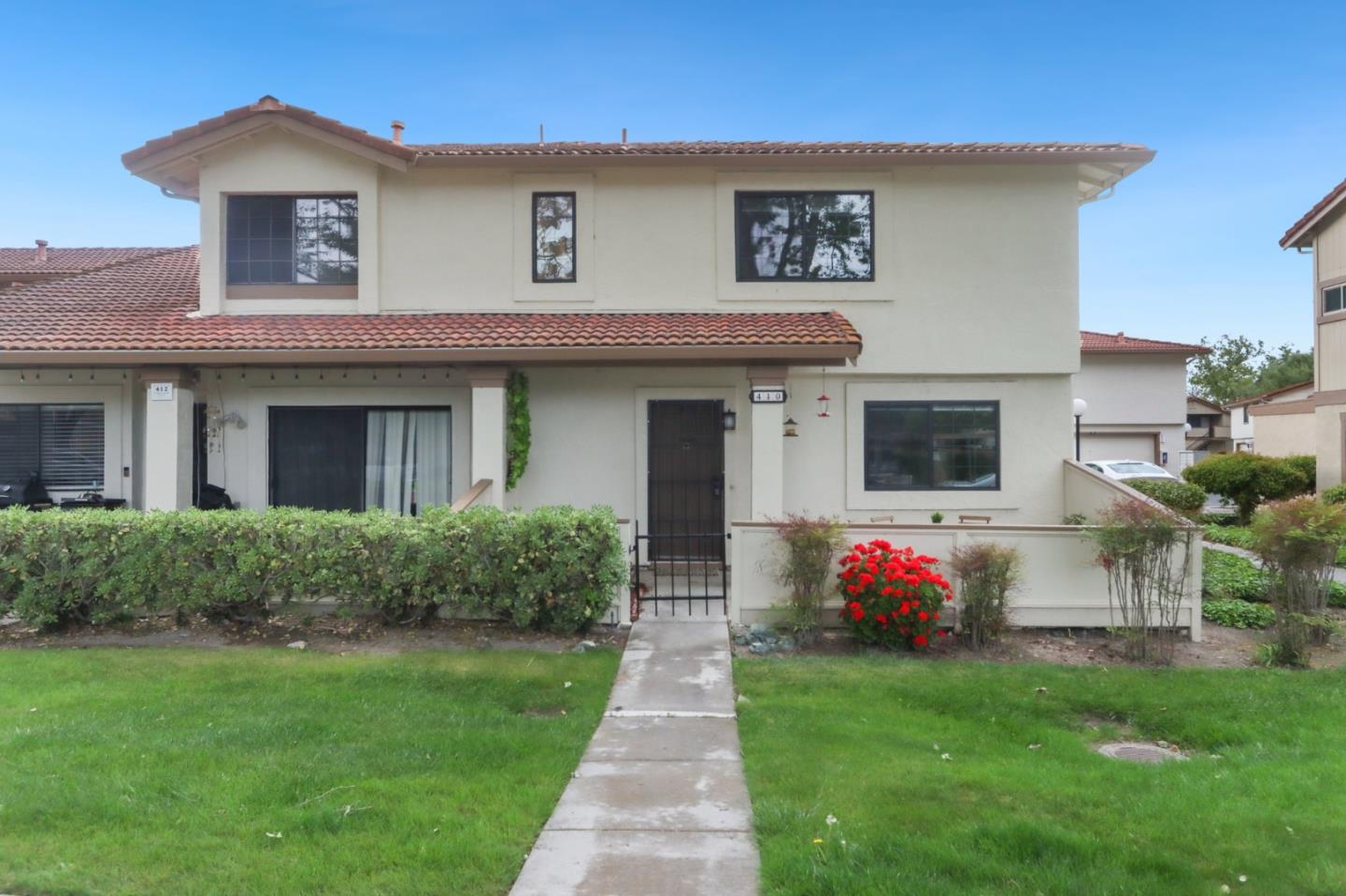 Neighborhood Neighborhood-6