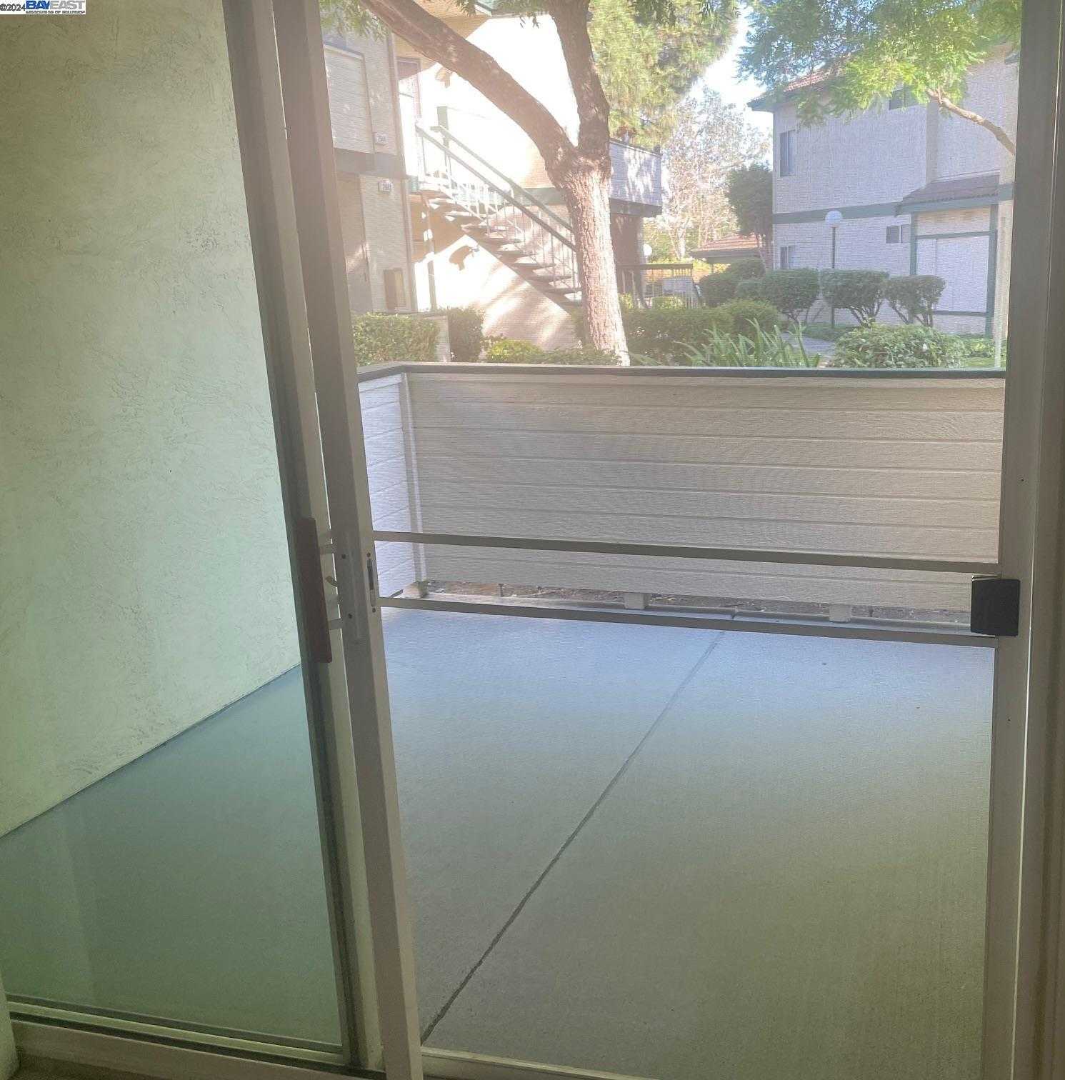 Neighborhood Neighborhood-9