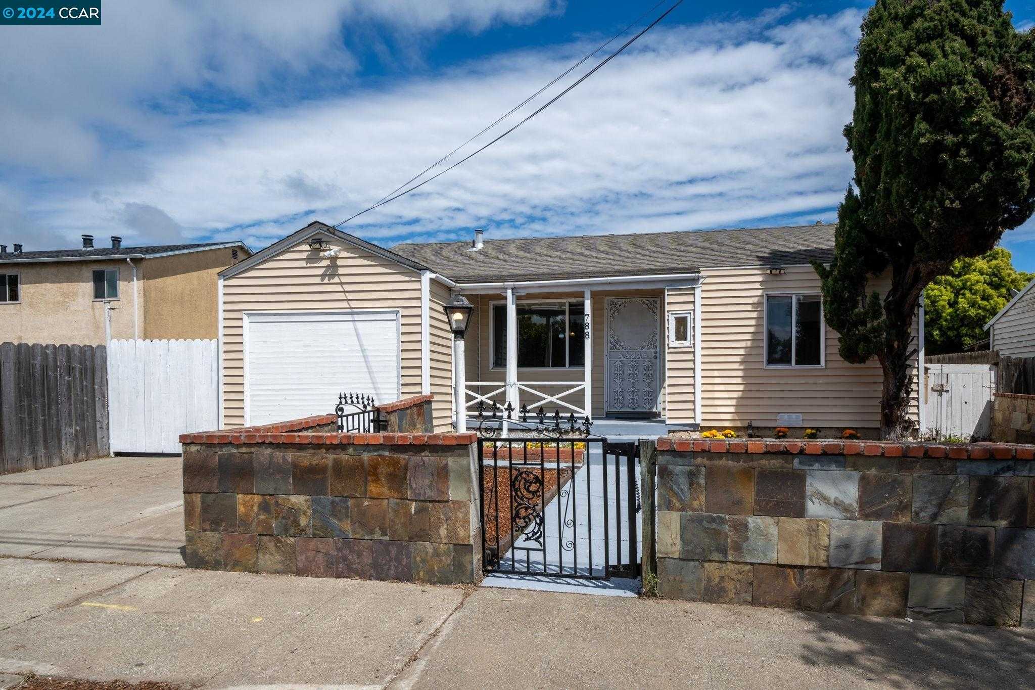 Neighborhood Neighborhood-9