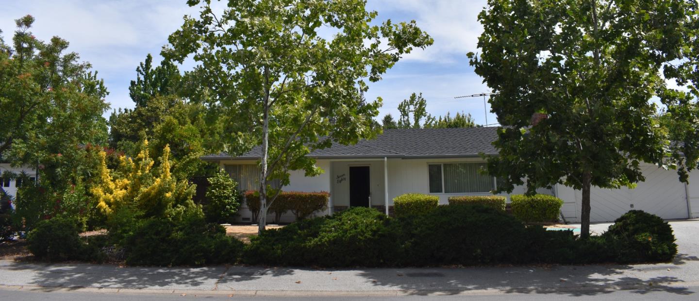 Neighborhood Neighborhood-10