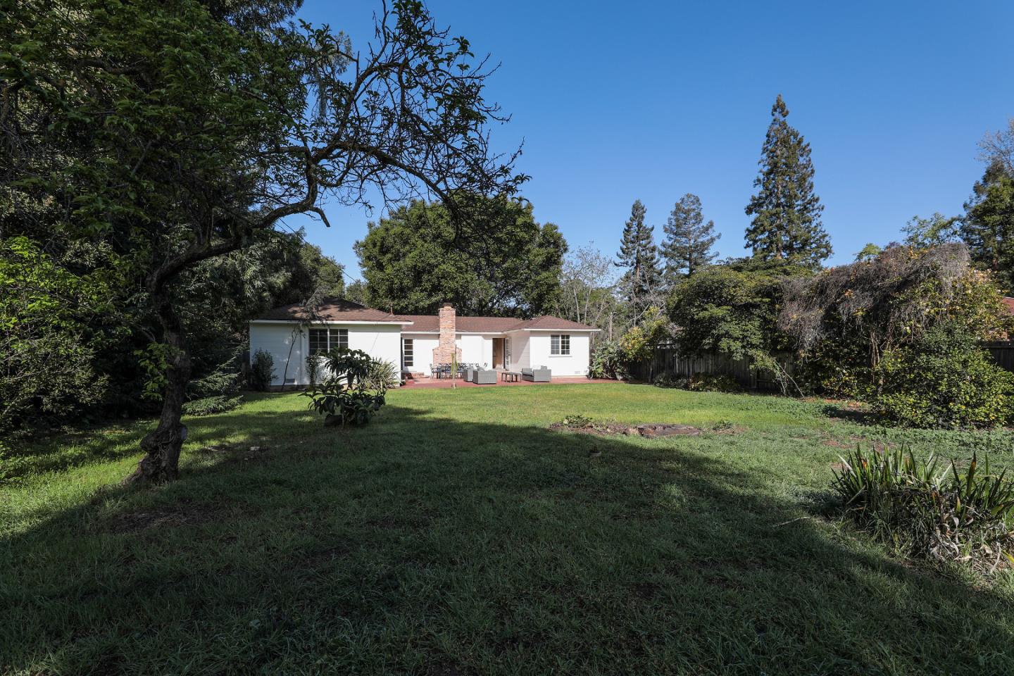 Neighborhood Neighborhood-40