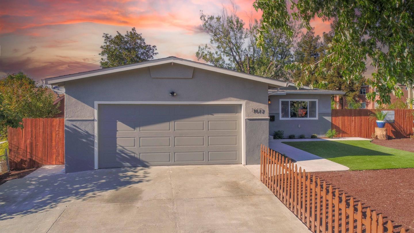 Neighborhood Neighborhood-90