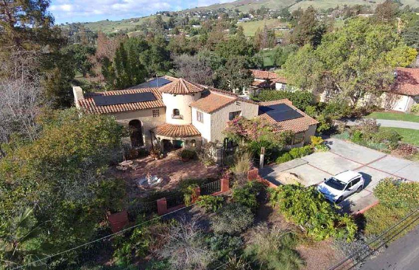 Neighborhood Neighborhood-74