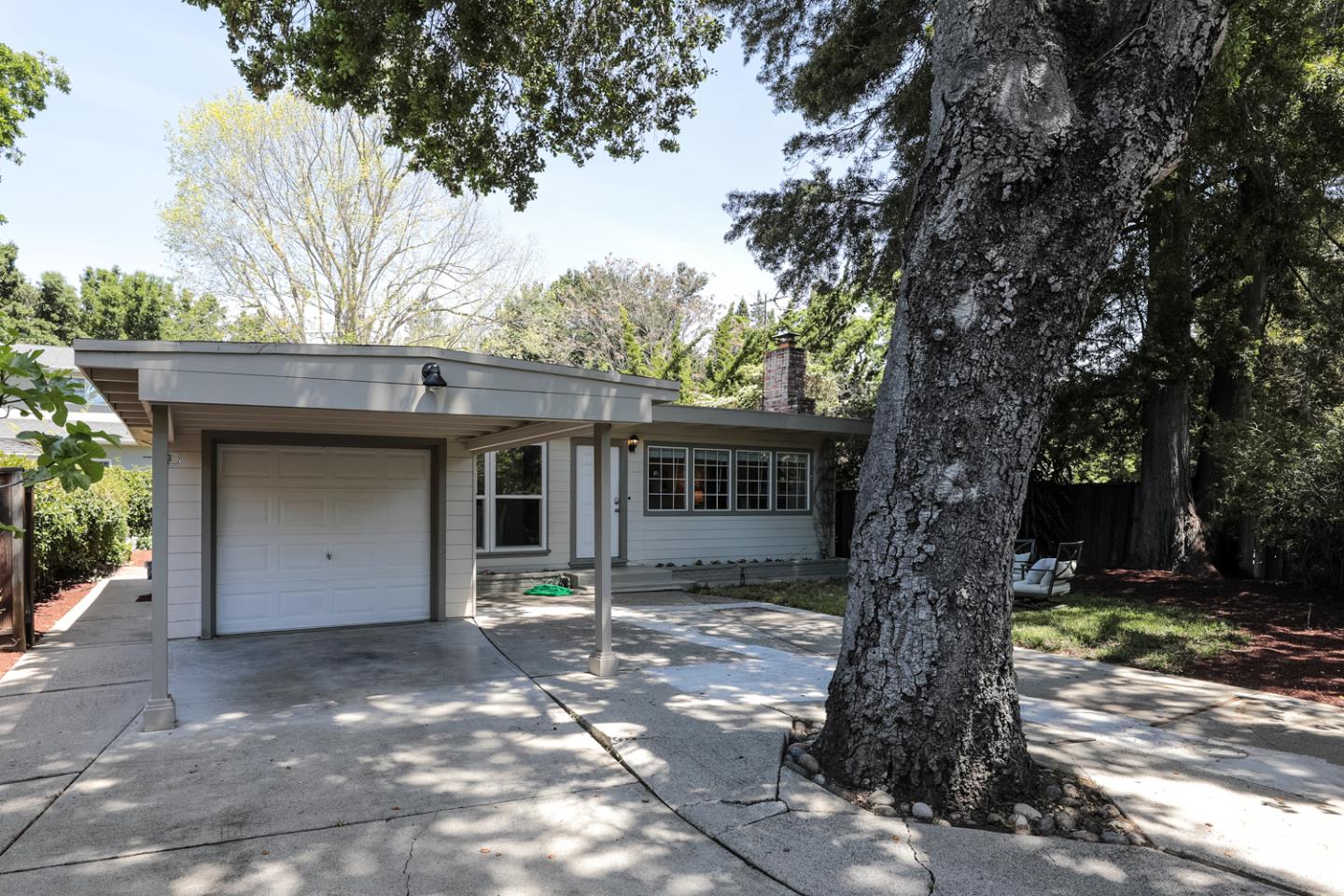 Neighborhood Neighborhood-113