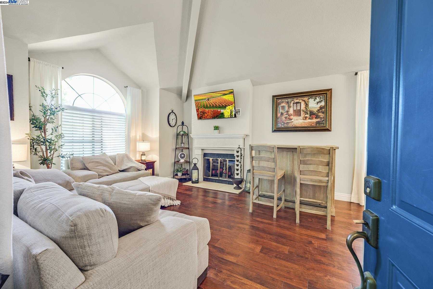 Neighborhood Neighborhood-26