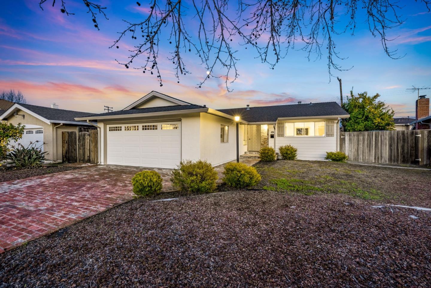 Neighborhood Neighborhood-3