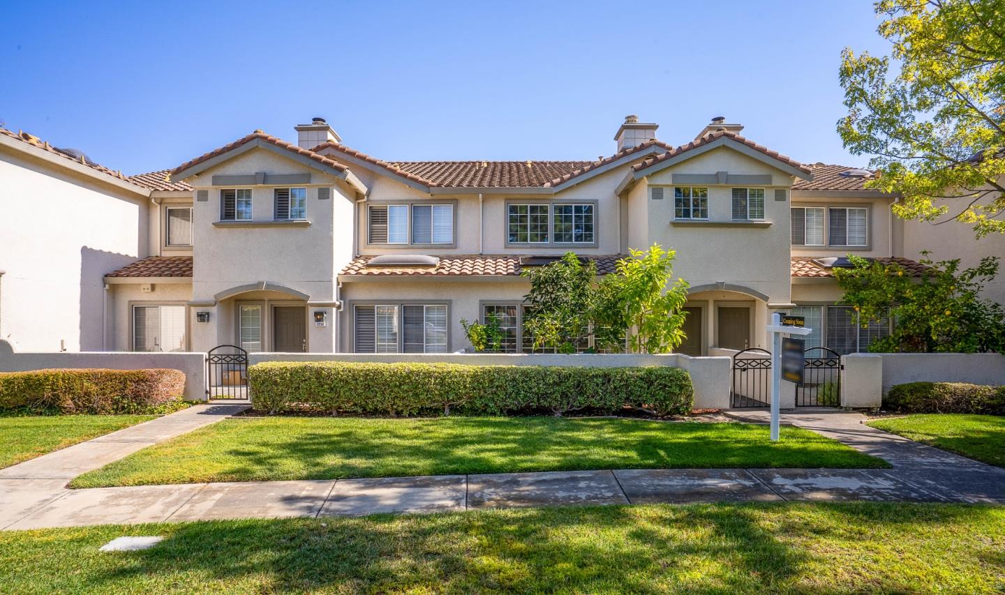 Neighborhood Neighborhood-65