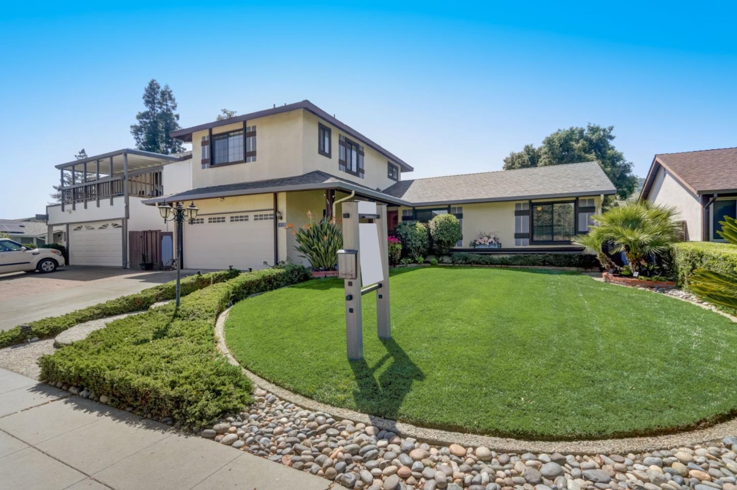 Neighborhood Neighborhood-40