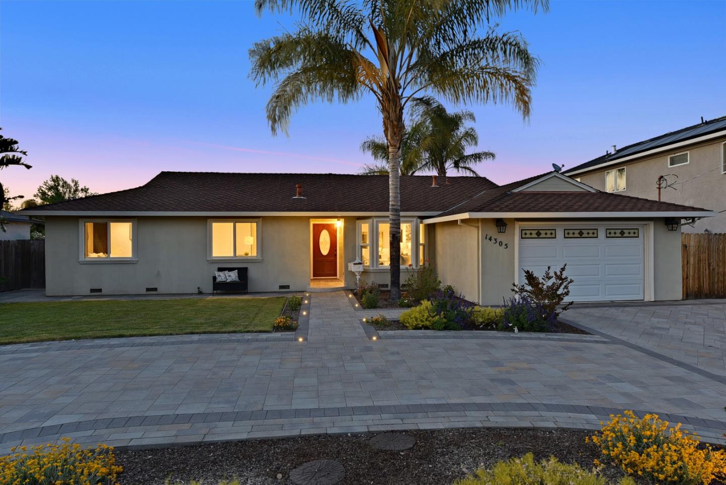 Neighborhood Neighborhood-74