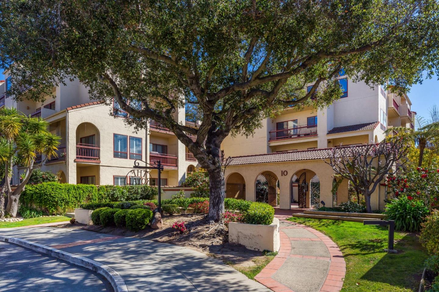 Neighborhood Neighborhood-110