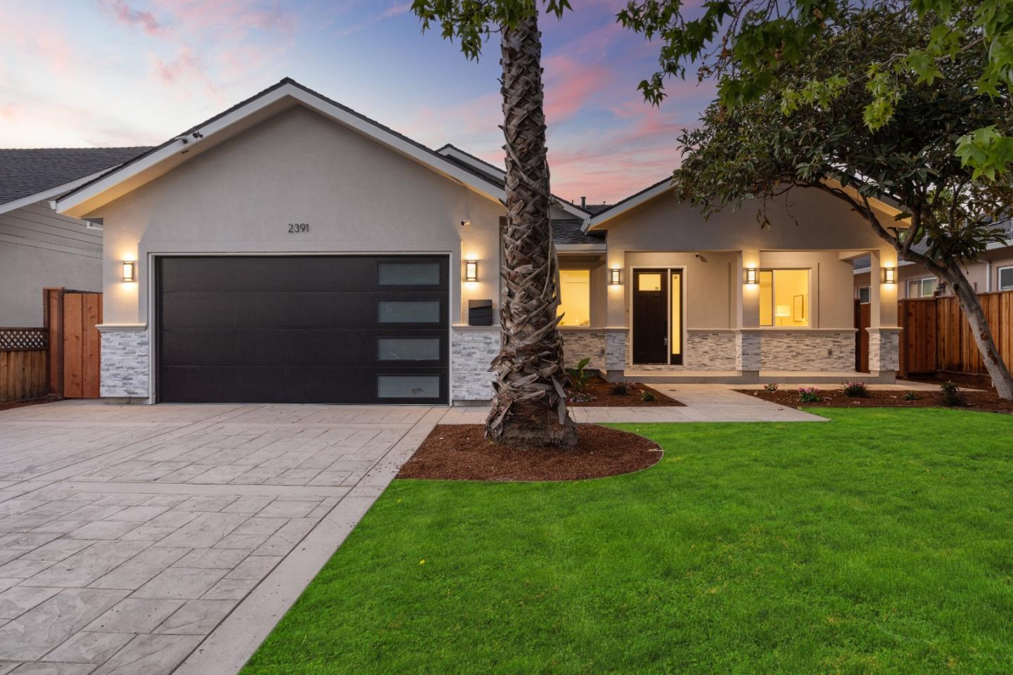 Neighborhood Neighborhood-79