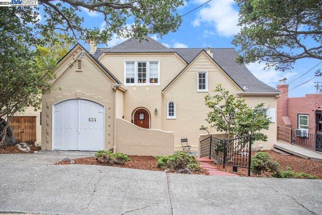 Neighborhood Neighborhood-16