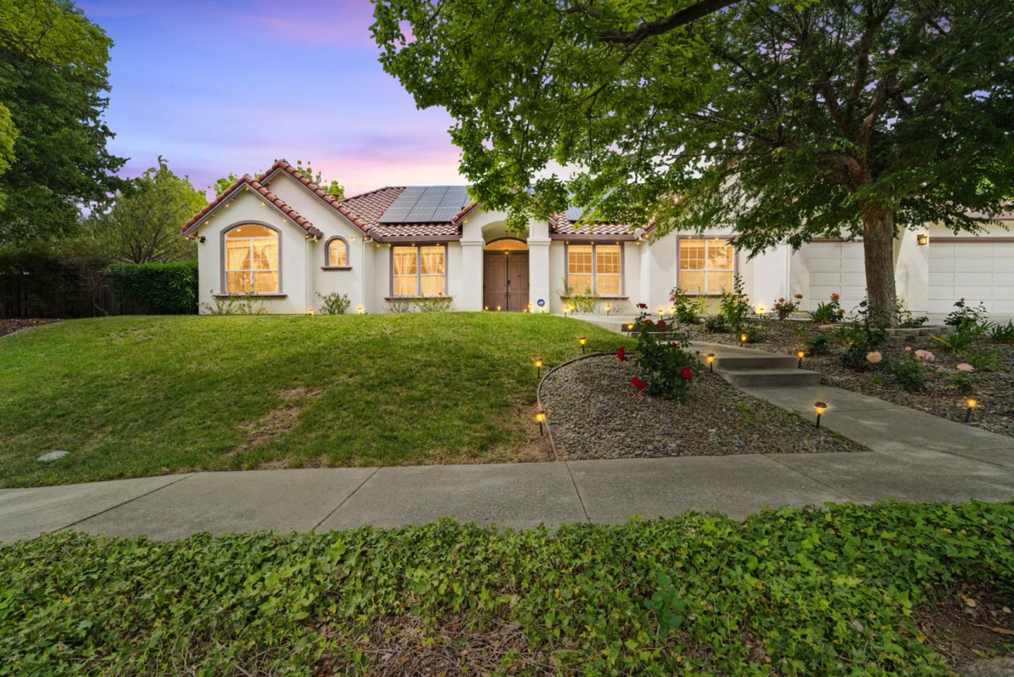 Neighborhood Neighborhood-22