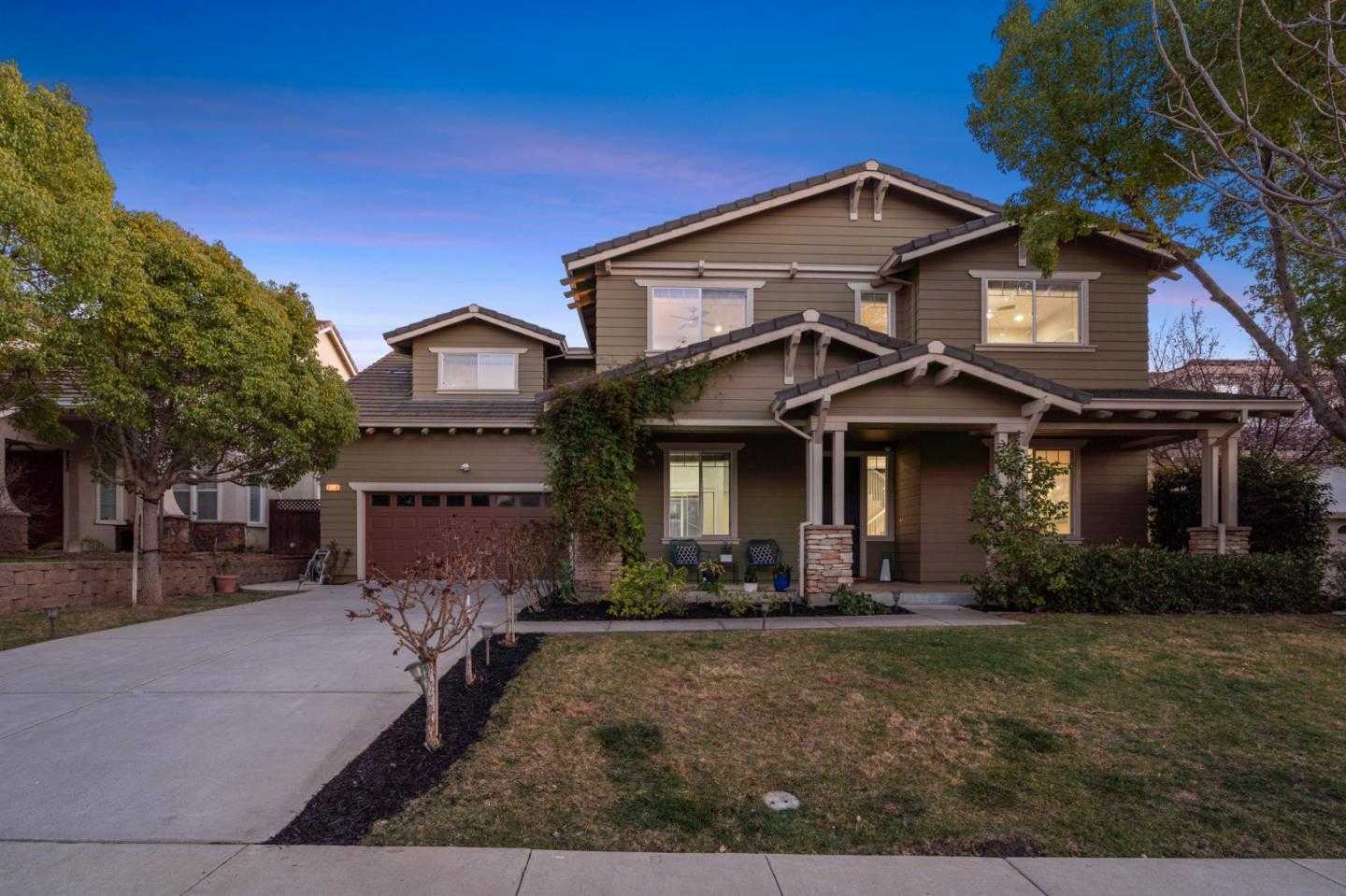 Neighborhood Neighborhood-19