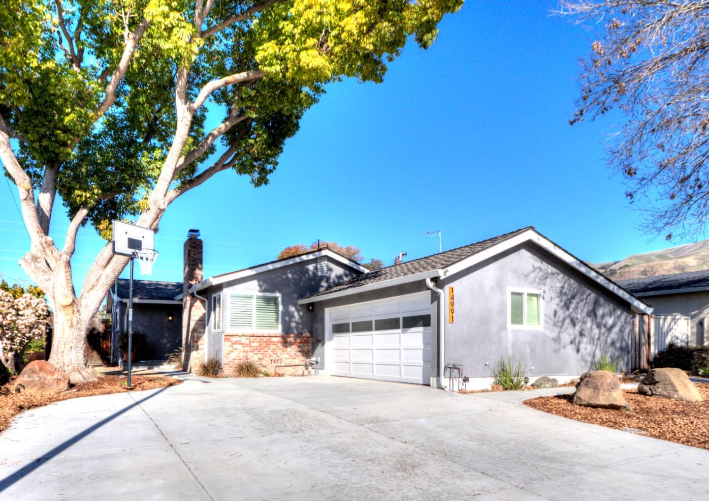 Neighborhood Neighborhood-100