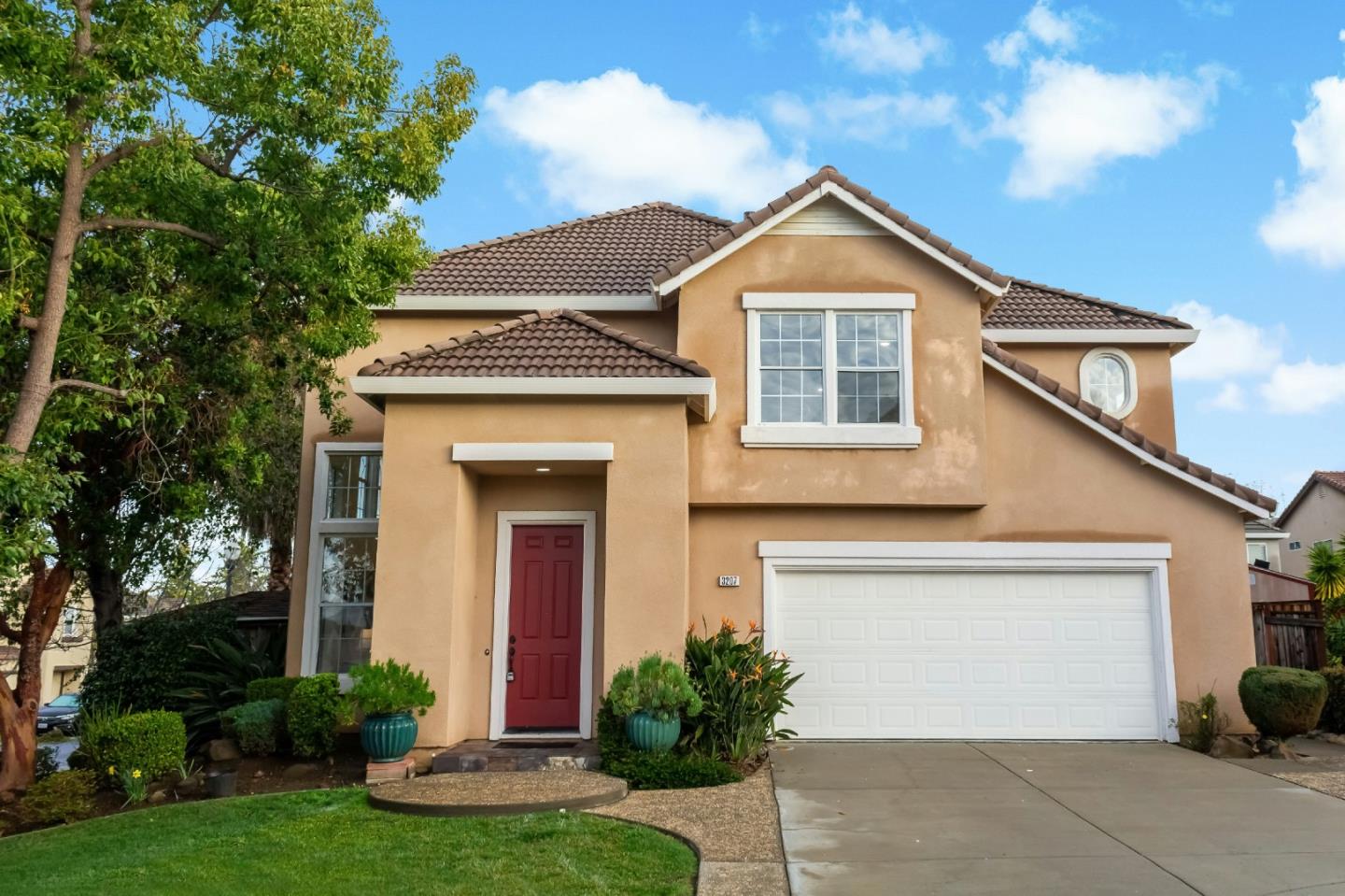 Neighborhood Neighborhood-69