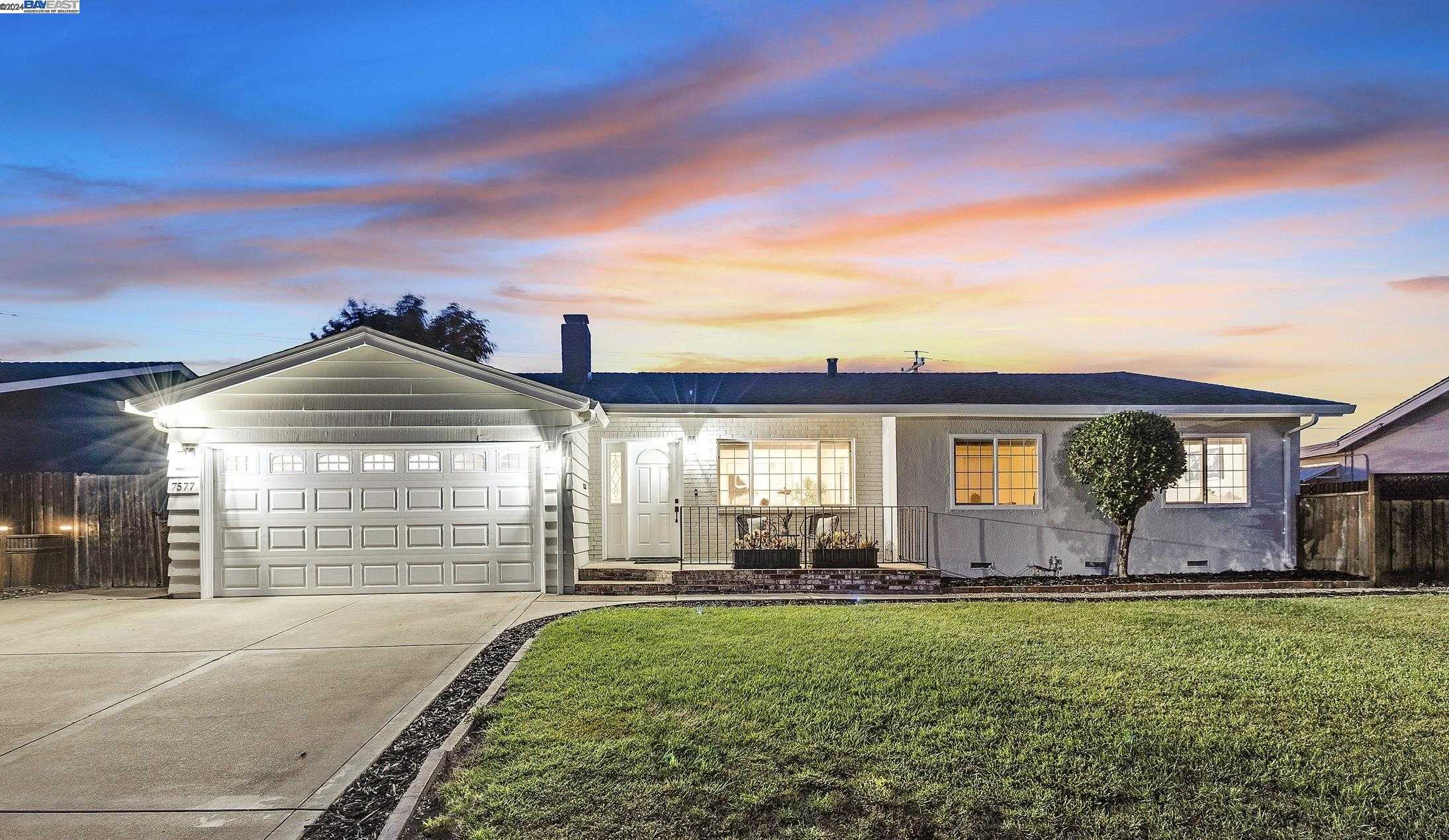 Neighborhood Neighborhood-16