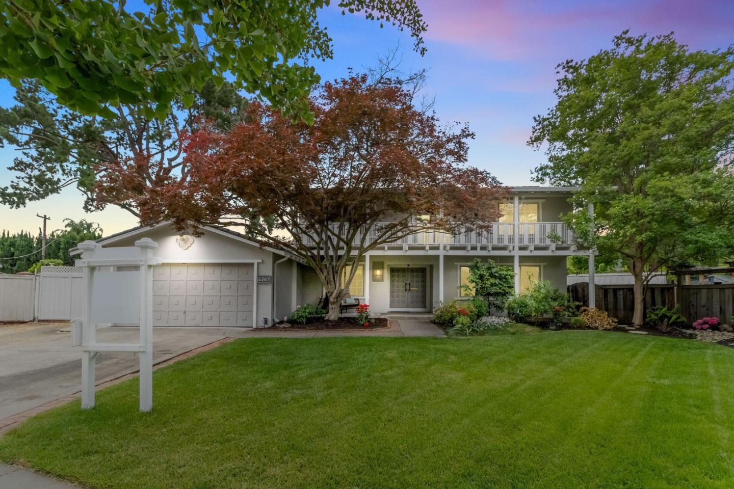 Neighborhood Neighborhood-18