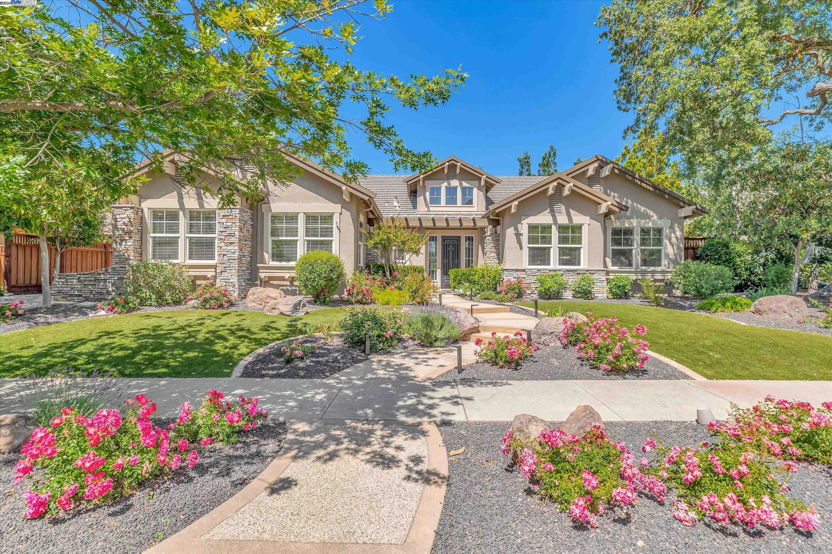 Neighborhood Neighborhood-32