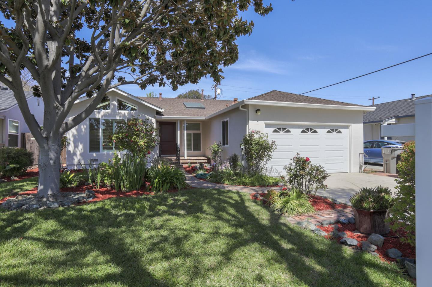 Neighborhood Neighborhood-18