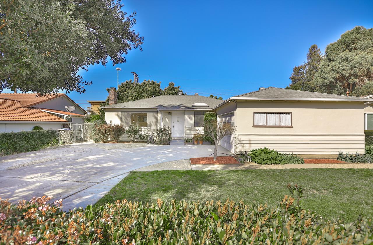 Neighborhood Neighborhood-56