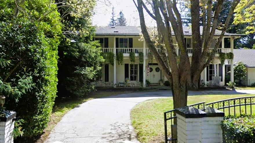 Neighborhood Neighborhood-8