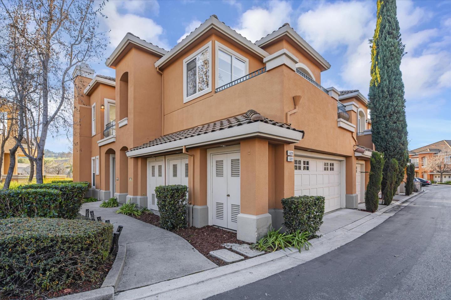 Neighborhood Neighborhood-17