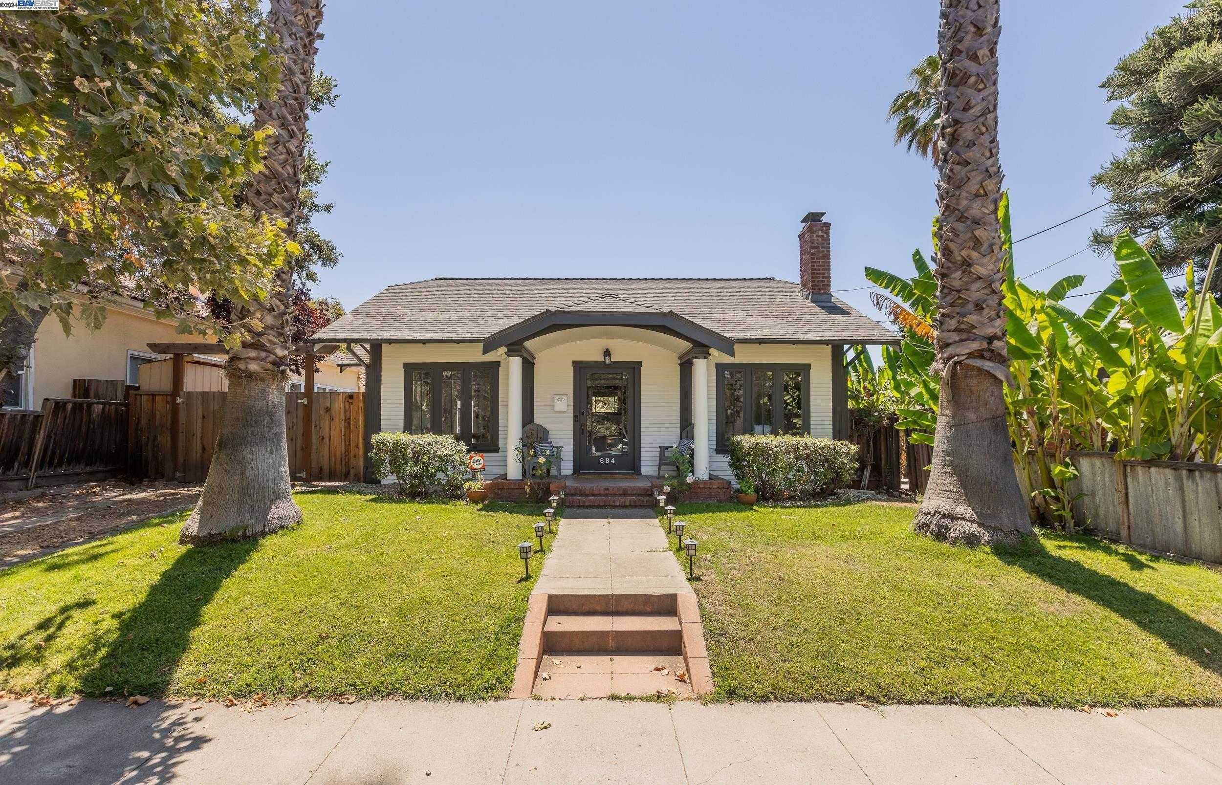 Neighborhood Neighborhood-13