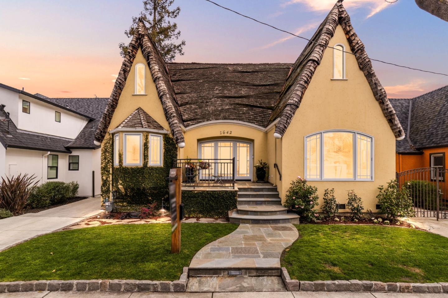 Neighborhood Neighborhood-37