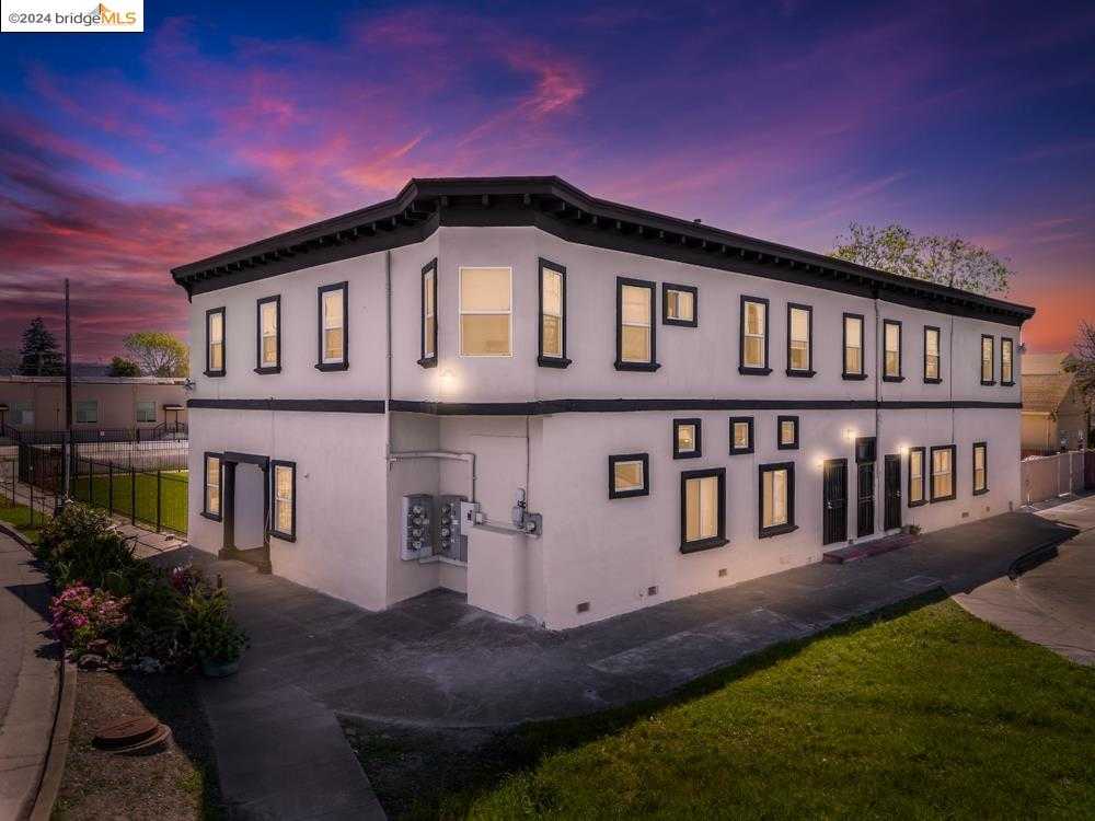 Neighborhood Neighborhood-27