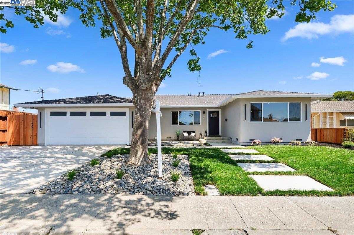 Neighborhood Neighborhood-8