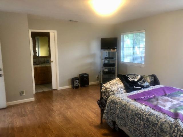 Neighborhood Neighborhood-74