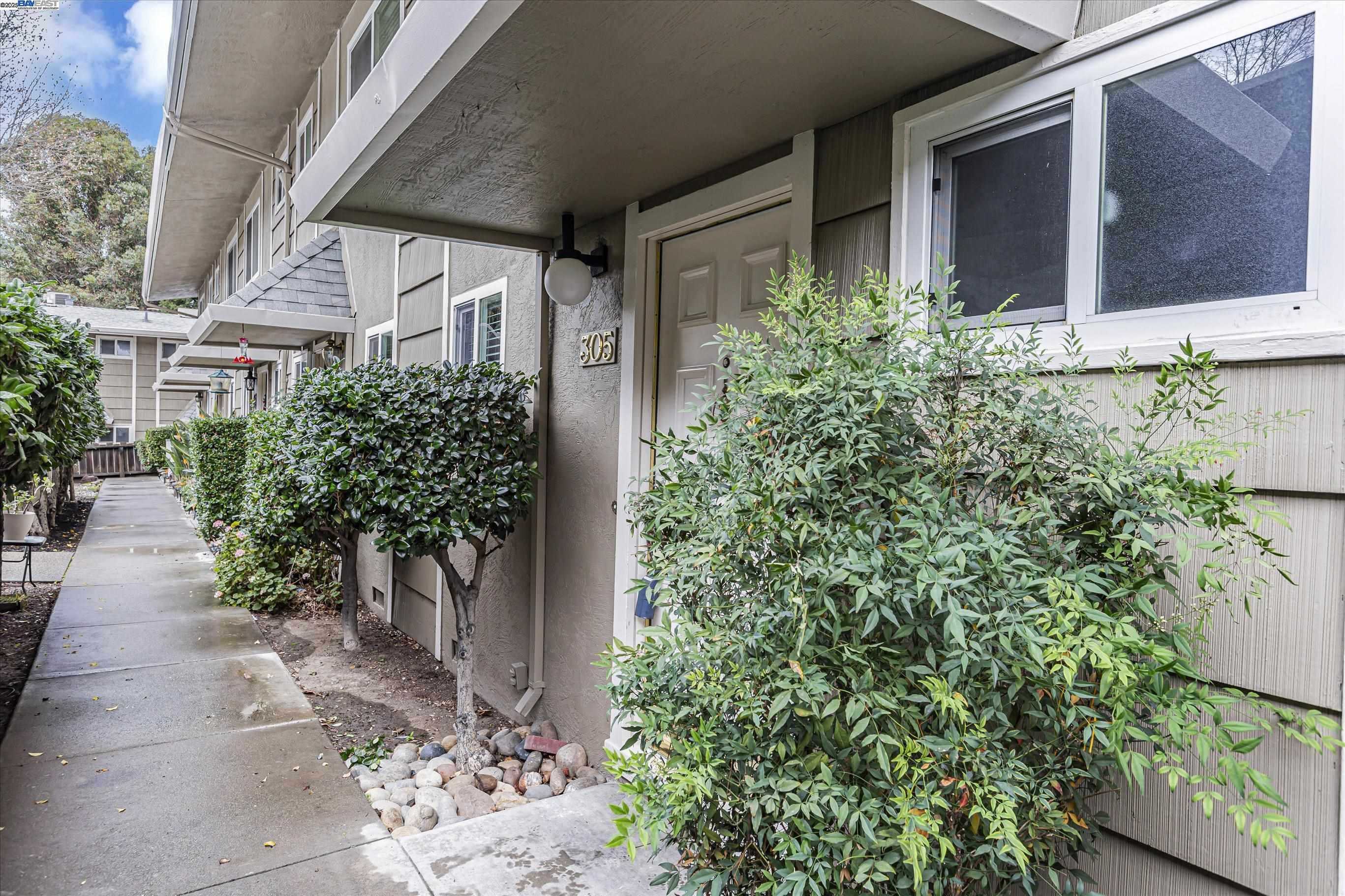 Neighborhood Neighborhood-5